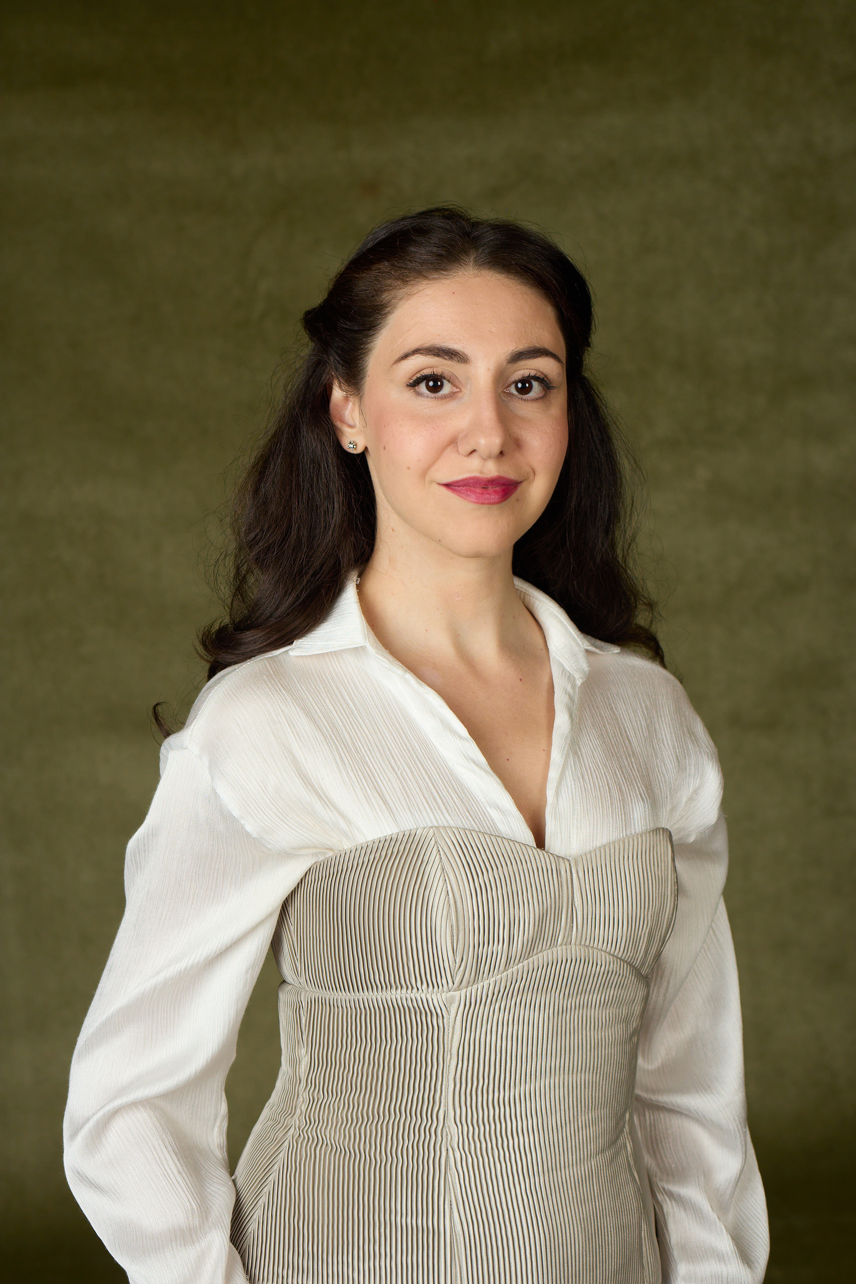 Portrait de Elvira Margarian, Soprano